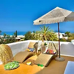 Island Away Chersonisos