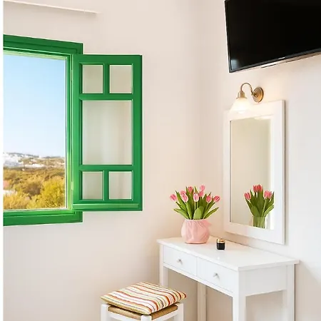 Island Away Chersonisos * Hersonissos (Crete)